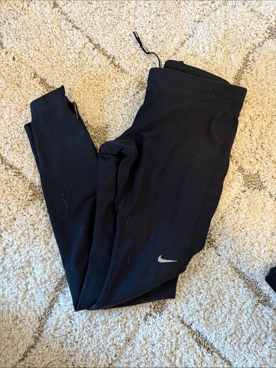 Nike Pants - Nike Black' Performance Leggings with Silver Swoosh